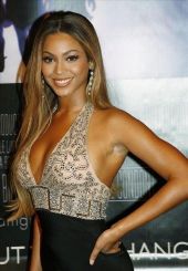 Nahá Beyonce Knowles. Fotka - 25